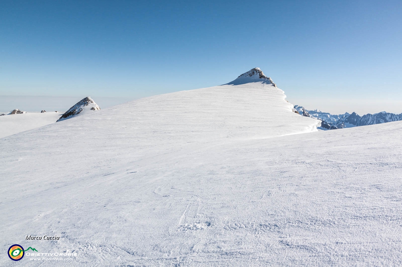 44_Schneestock in fondo a sinistra.JPG